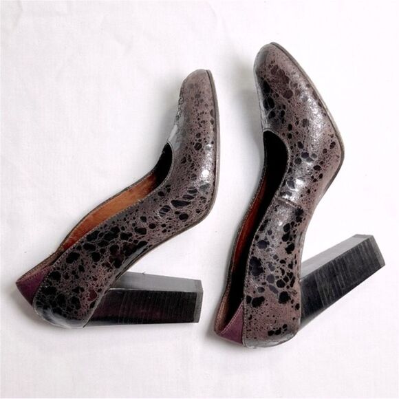 Donald Pliner Maroon Casey Eggshell Heels - Picture 2 of 7